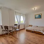 Goscinna 10 게스트하우스 Władysławowo