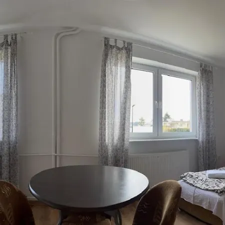 Goscinna 10 Hotel *